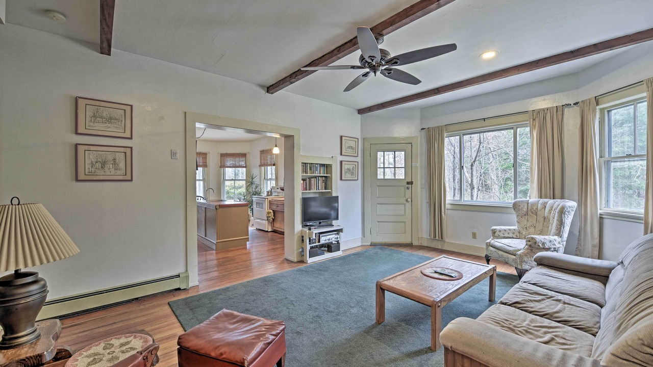 Photo of Livingroom in Tisbury