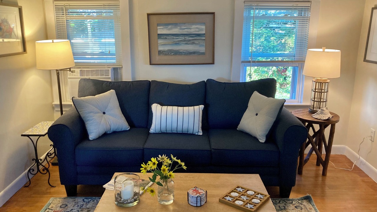 Photo of Livingroom in Tiverton