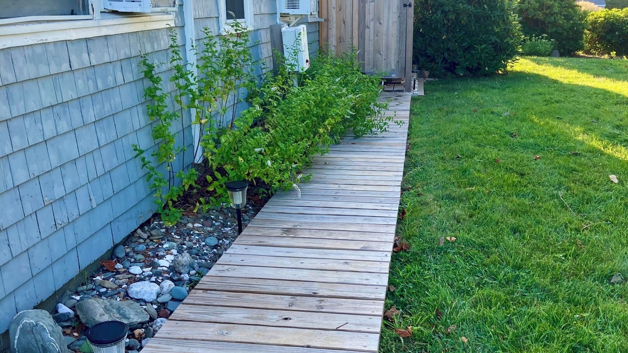 Photo of Outdoor in Tiverton