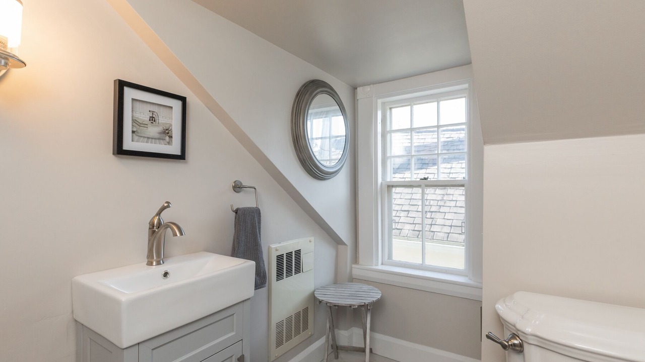 Photo of Bathroom in York Harbor