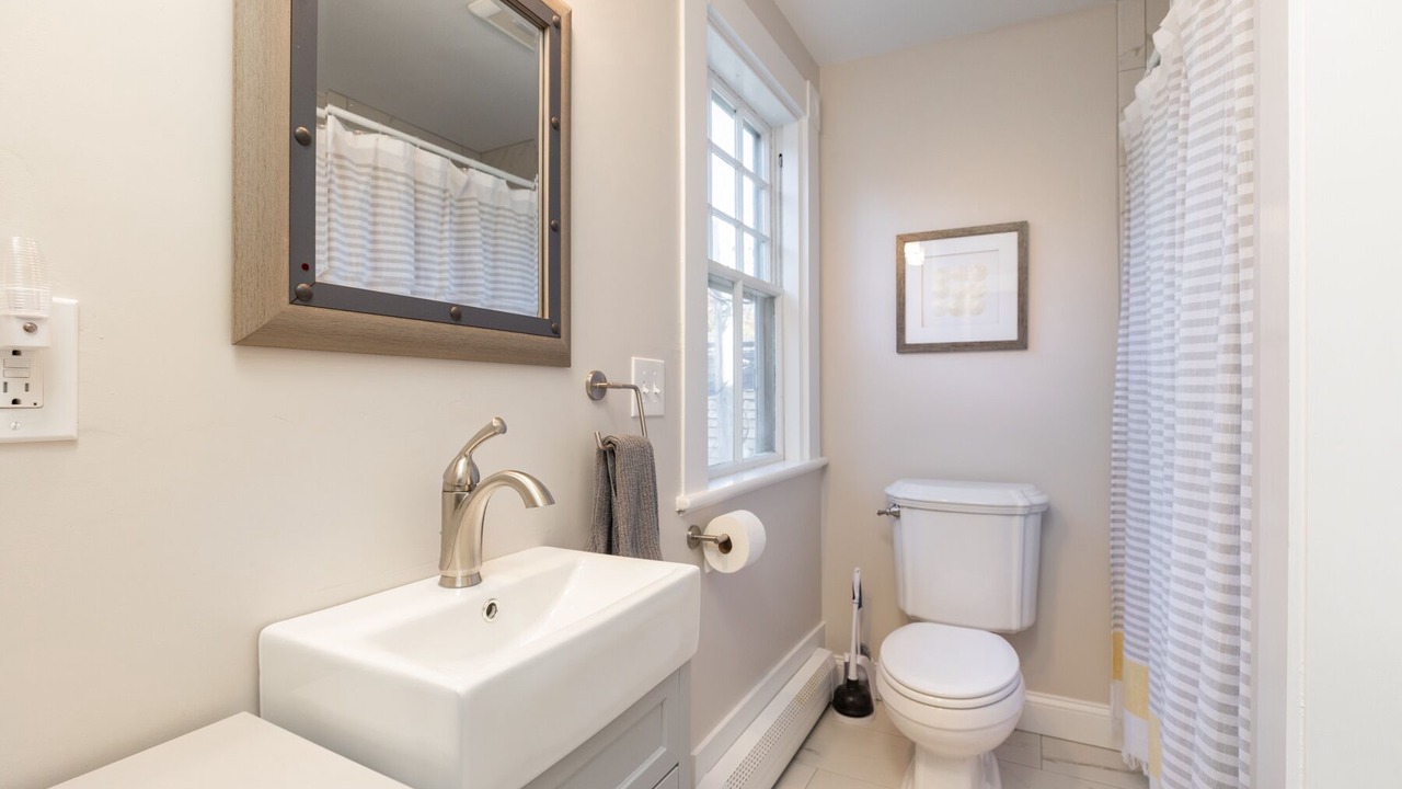 Photo of Bathroom in York Harbor