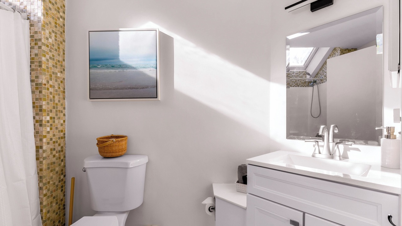 Photo of Bathroom in Mews Village