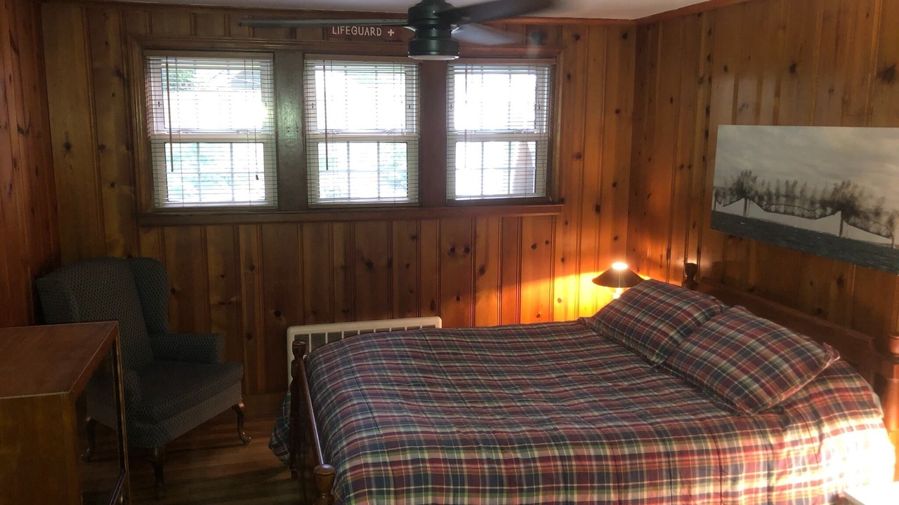 Photo of Bedroom in Cliff Walk