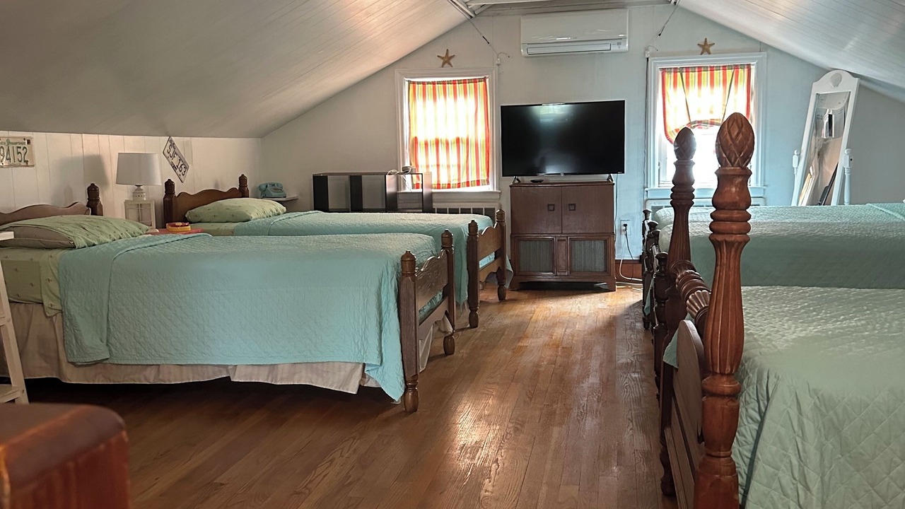 Photo of Bedroom in Cliff Walk