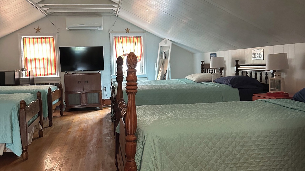 Photo of Bedroom in Cliff Walk