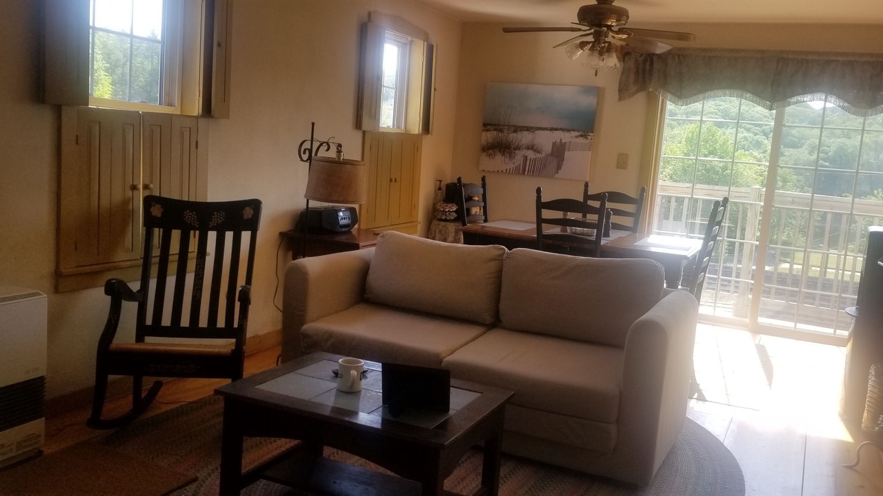 Photo of Livingroom in Hallowell