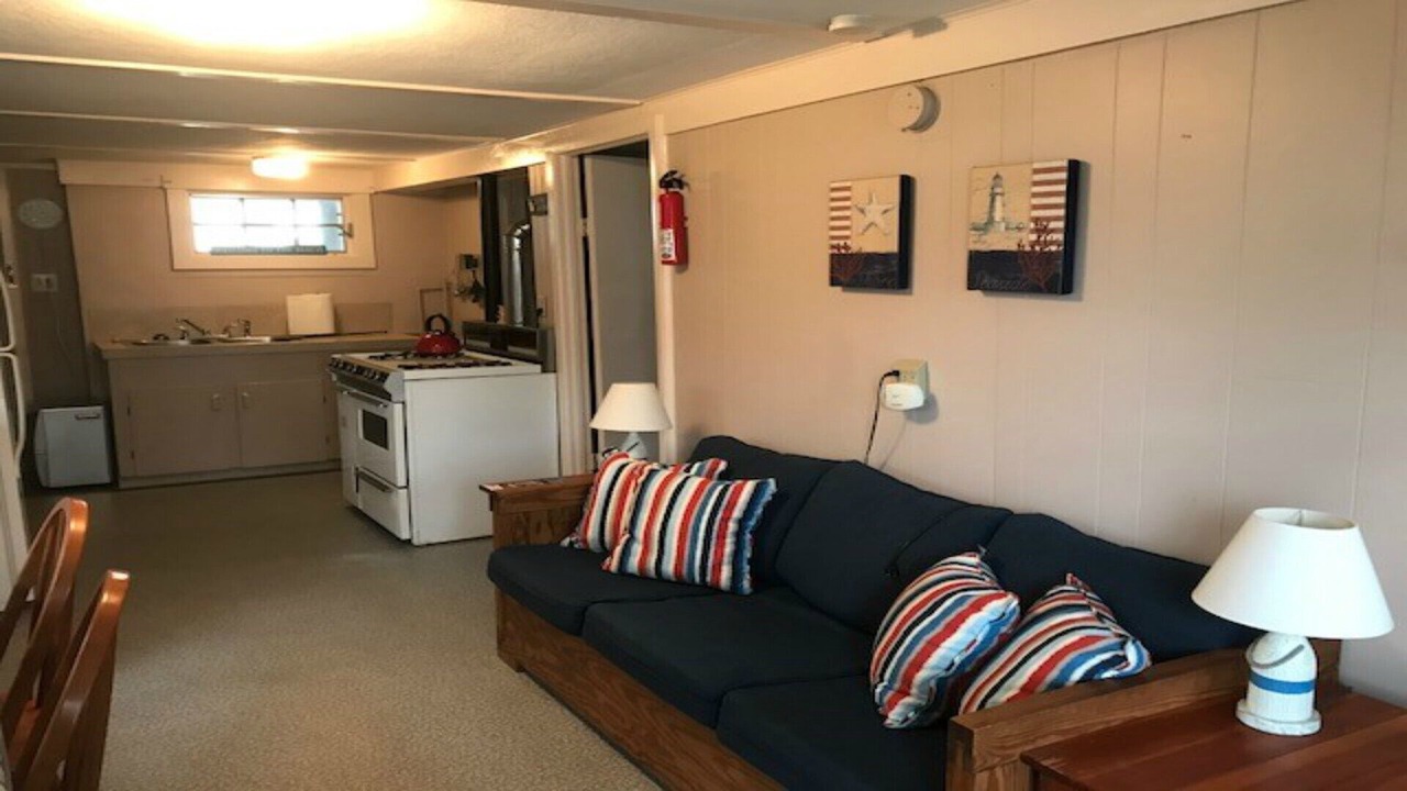 Photo of Livingroom in Hampton