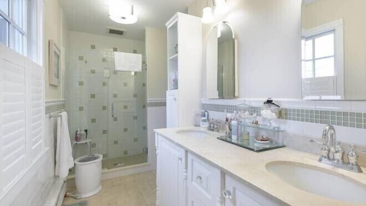 Photo of Bathroom in Village of Southampton