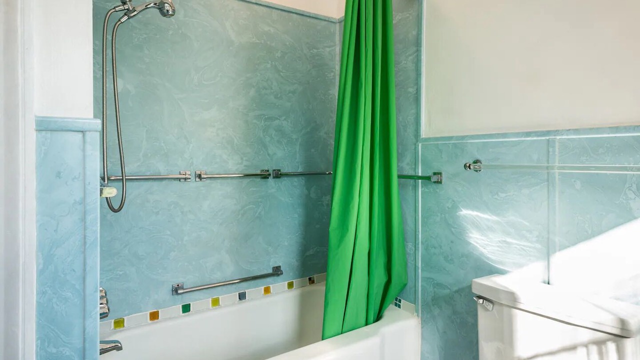 Photo of Bathroom in Higganum