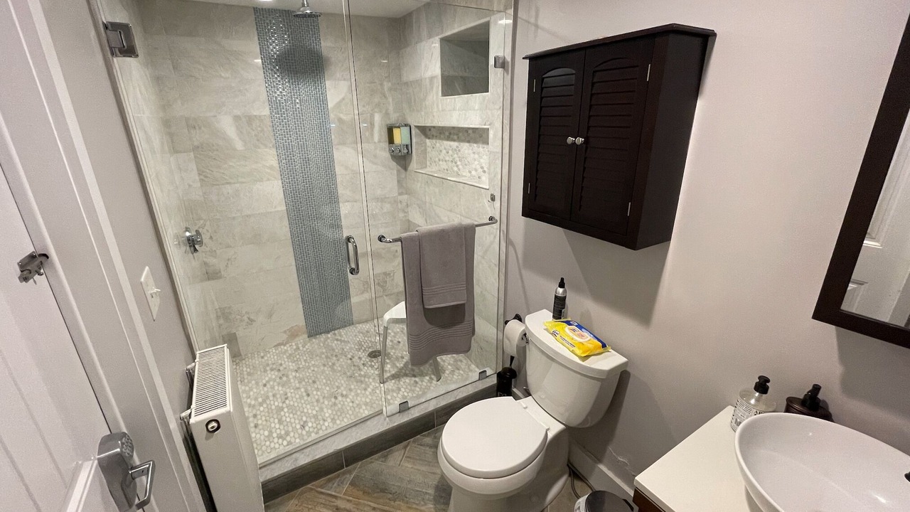 Photo of Bathroom in Egleston Square