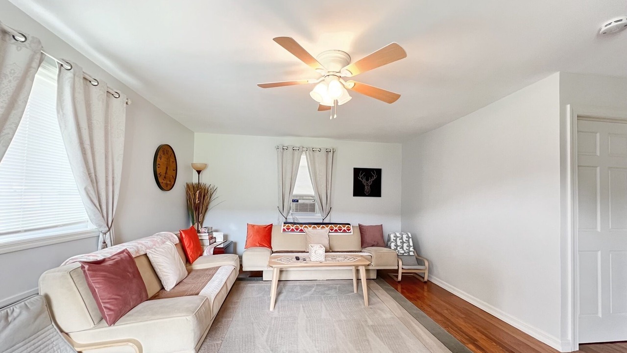 Photo of Livingroom in East Meredith