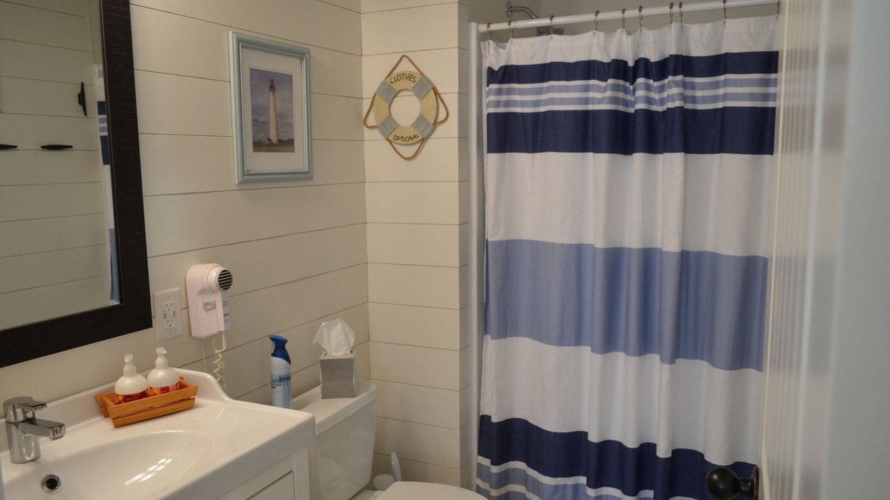 Photo of Bathroom in Ocean Park