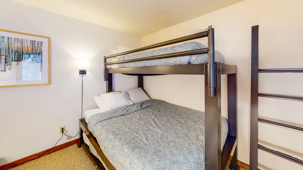 Photo of Bedroom in Warren