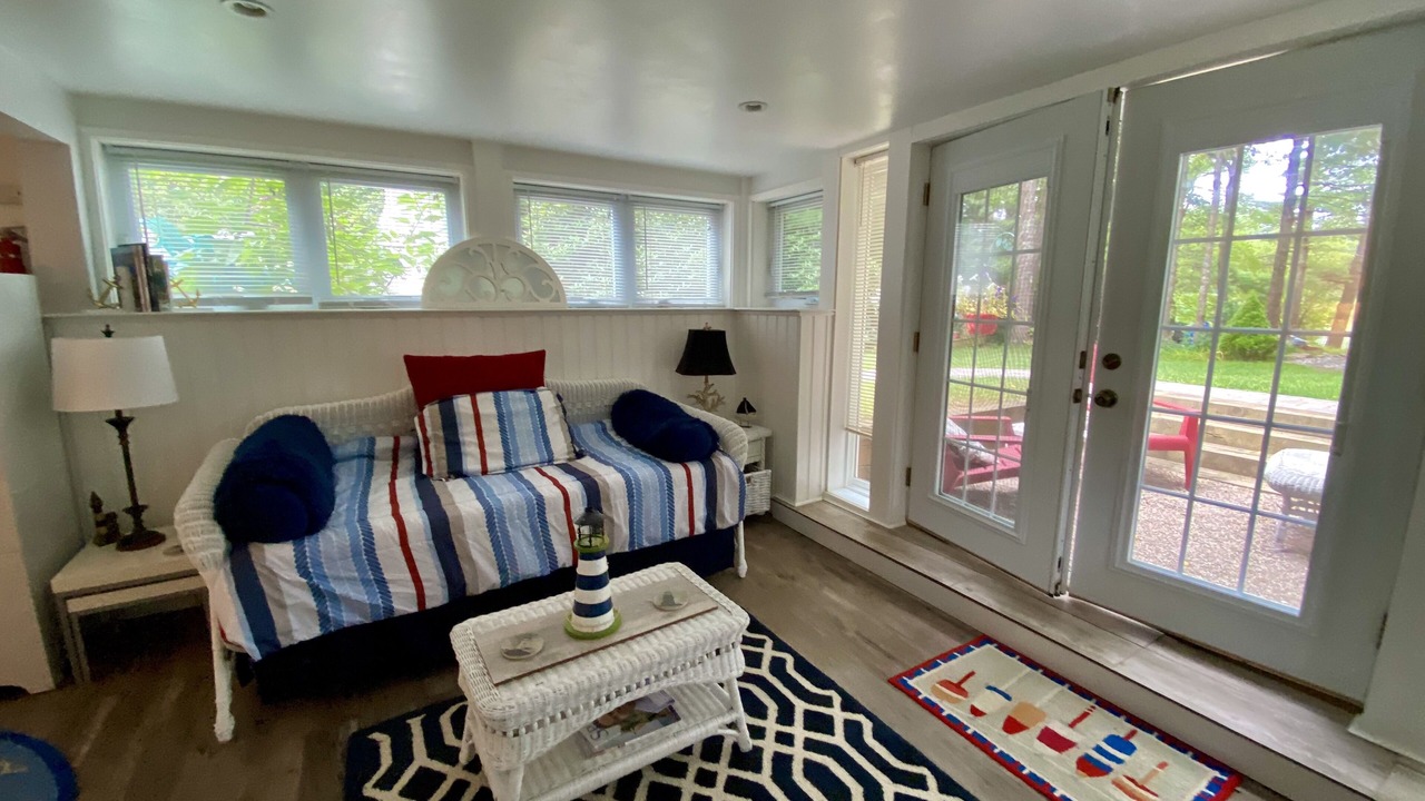 Photo of Livingroom in Plymouth