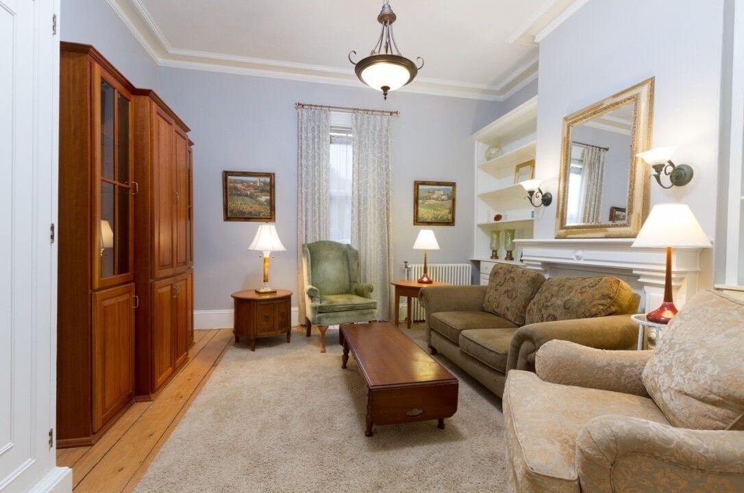 Photo of Livingroom in Fifth Ward