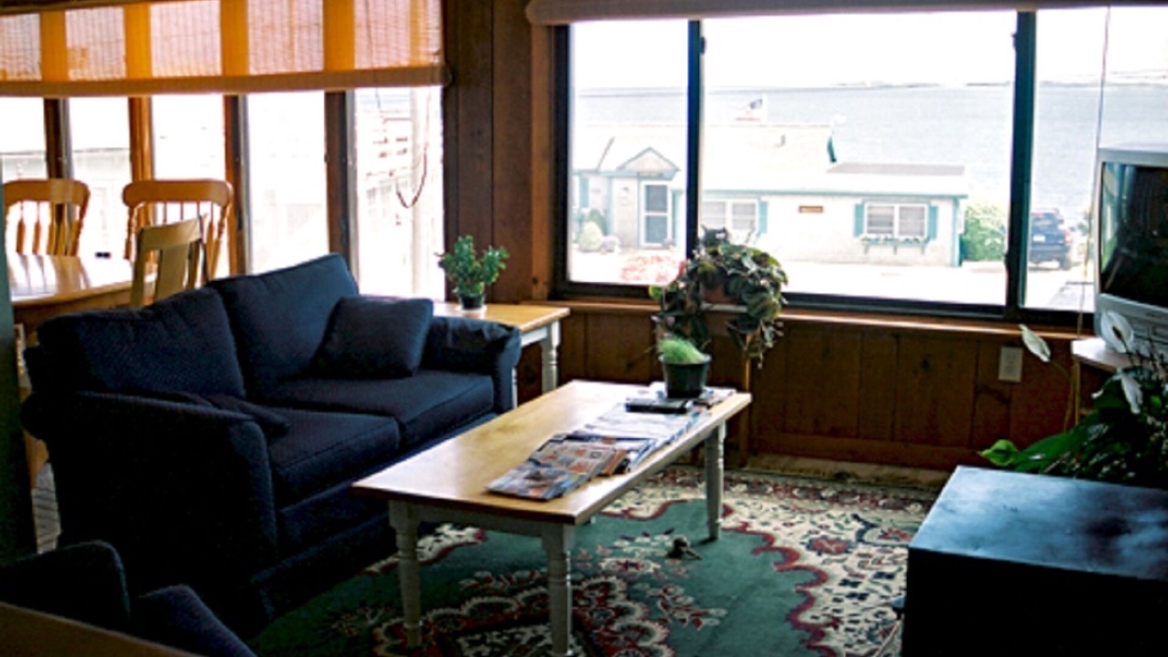 Photo of Livingroom in Stonington