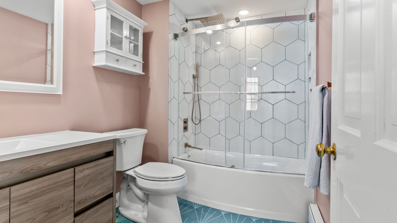 Photo of Bathroom in Yachting Village