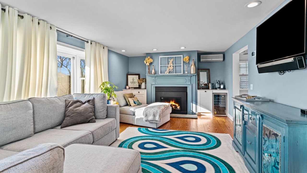 Photo of Livingroom in Yachting Village