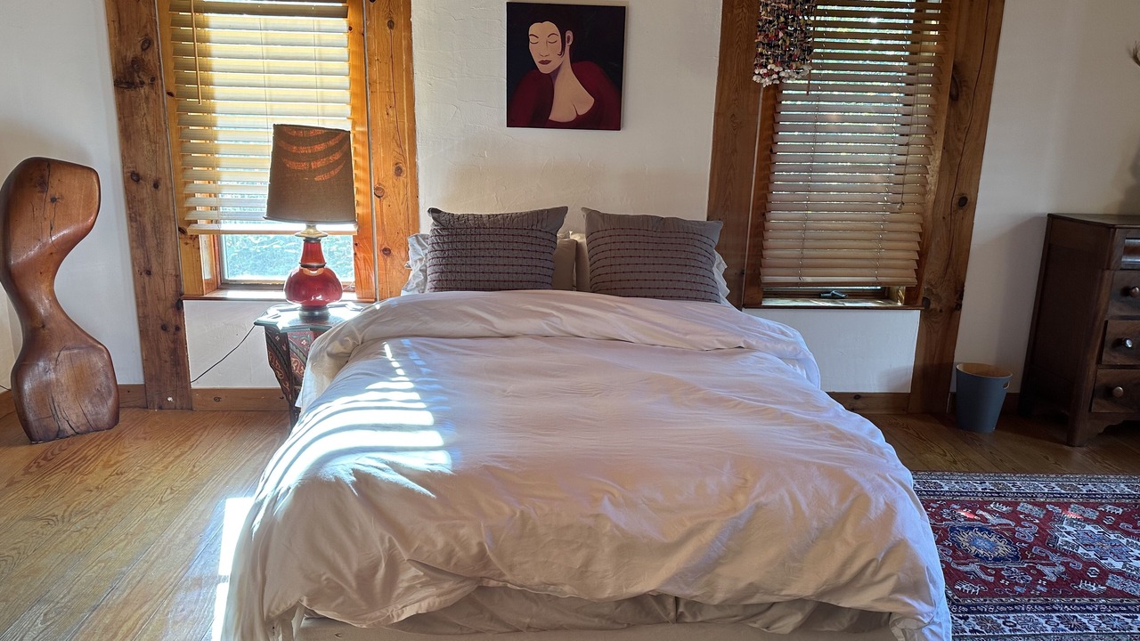 Photo of Bedroom in Colrain