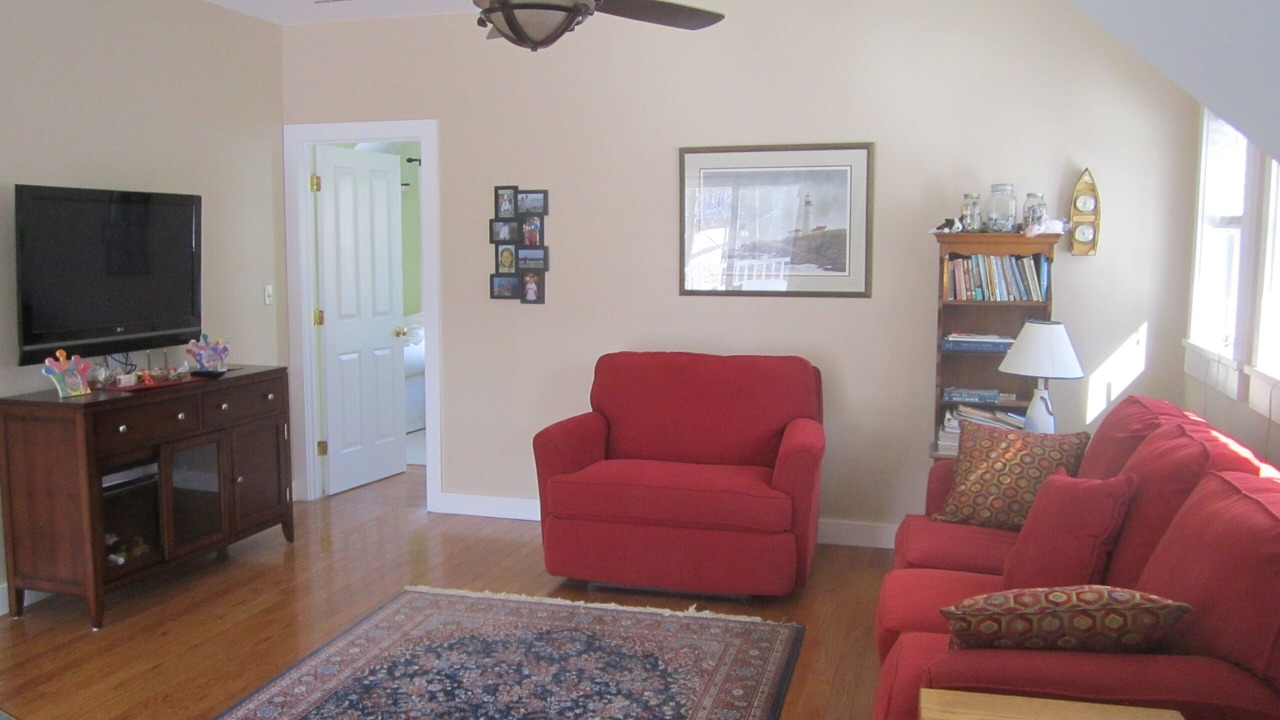 Photo of Livingroom in York Harbor