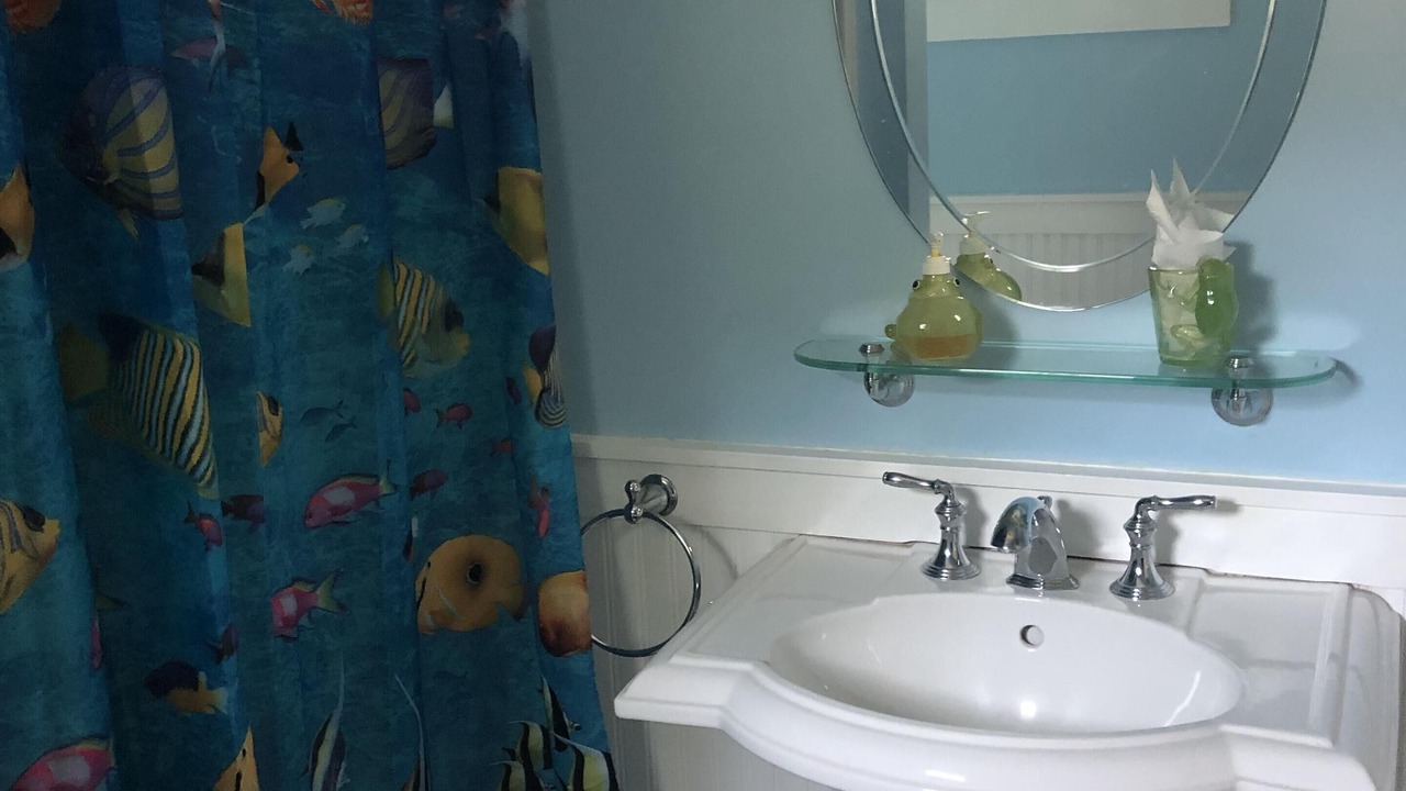 Photo of Bathroom in York Harbor