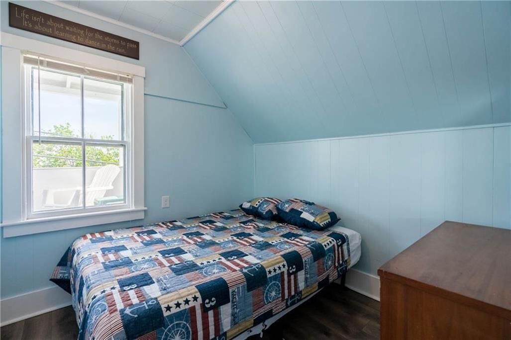Photo of Bedroom in Ocean Park