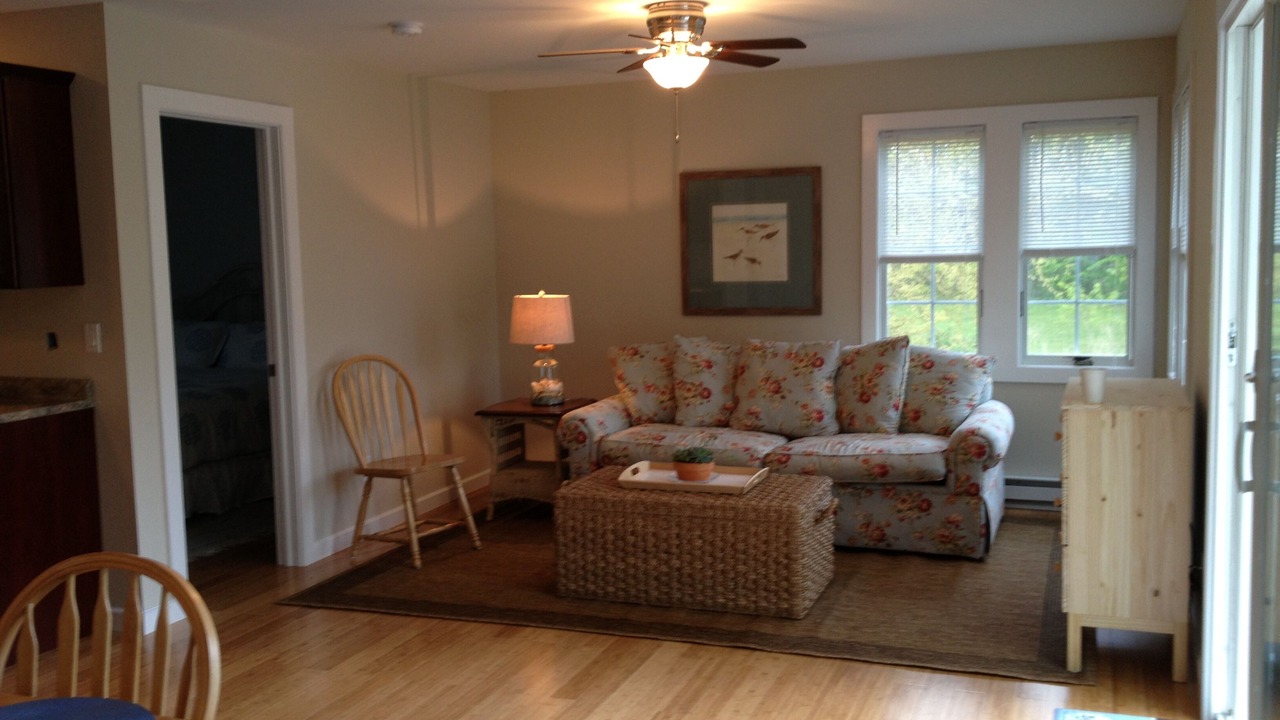 Photo of Livingroom in Greenport West