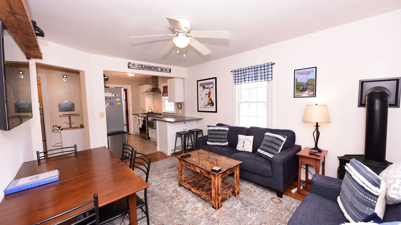 Photo of Livingroom in North Conway