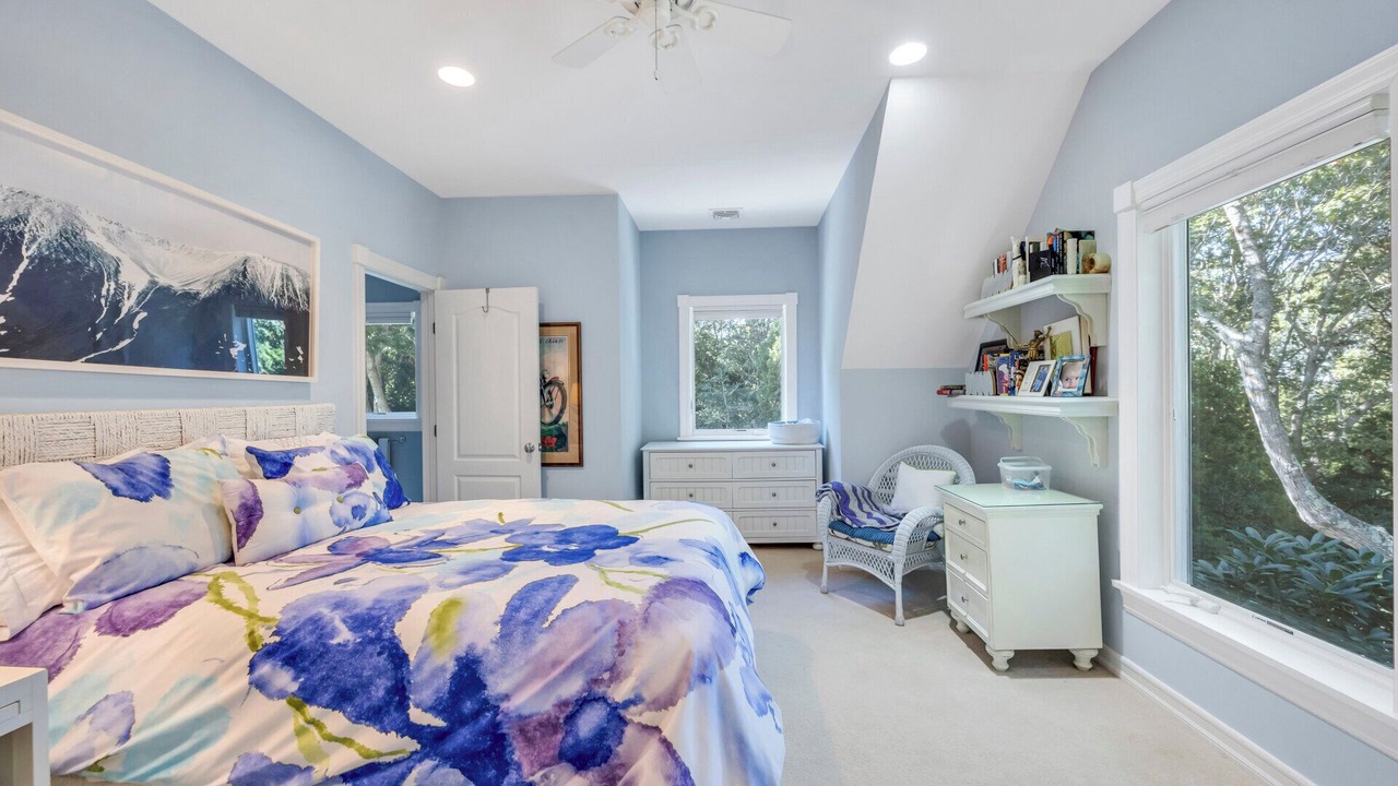 Photo of Bedroom in Shinnecock Hills