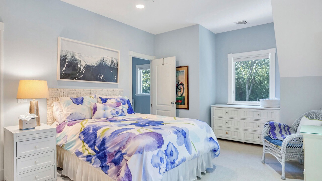 Photo of Bedroom in Shinnecock Hills