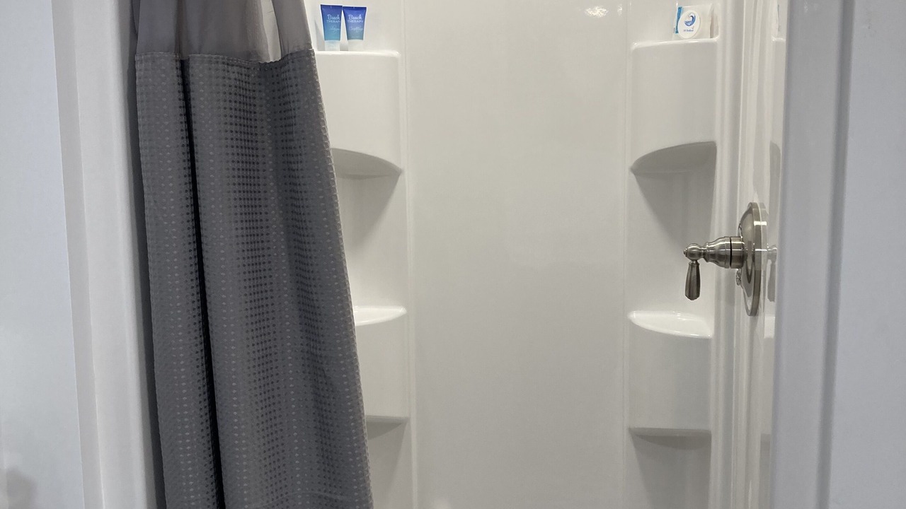 Photo of Bathroom in Green Hill