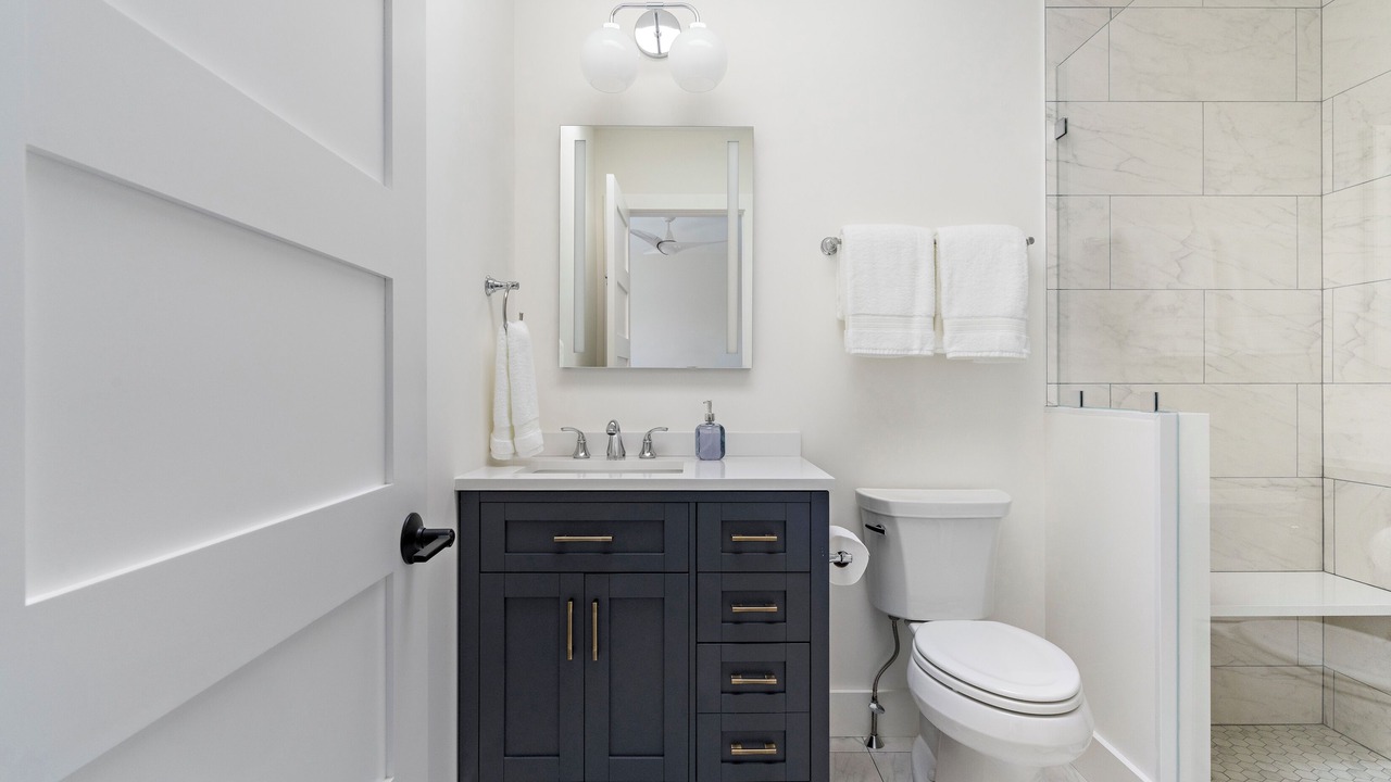 Photo of Bathroom in West Tisbury