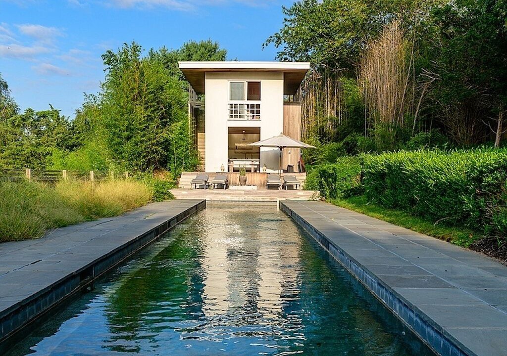 Photo of Outdoor in Village of Southampton