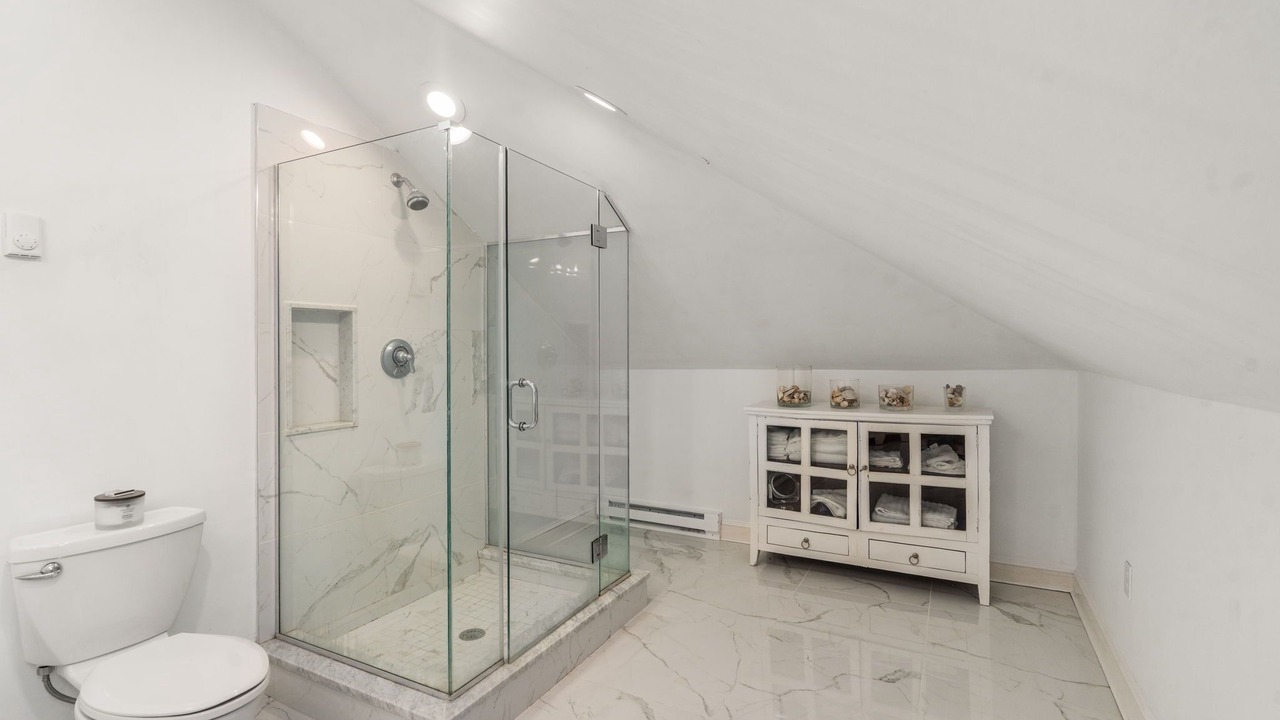 Photo of Bathroom in Off Broadway