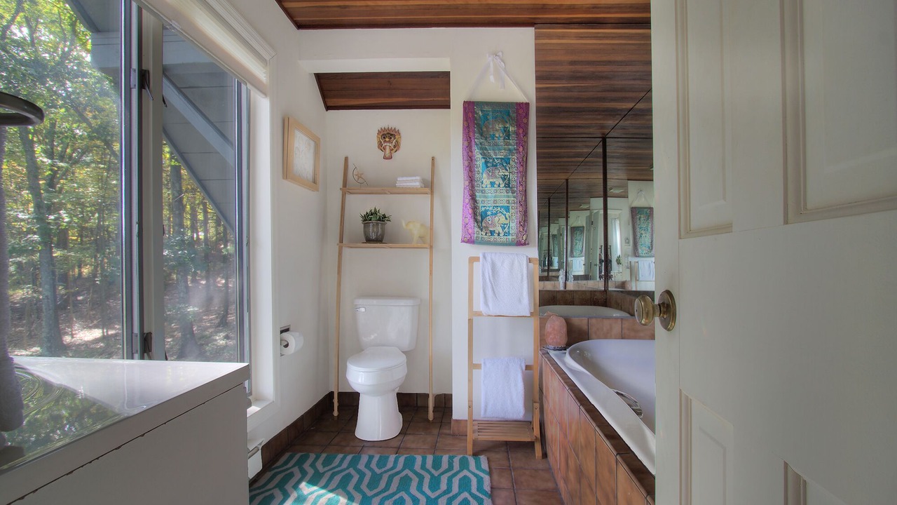 Photo of Bathroom in Hillsdale