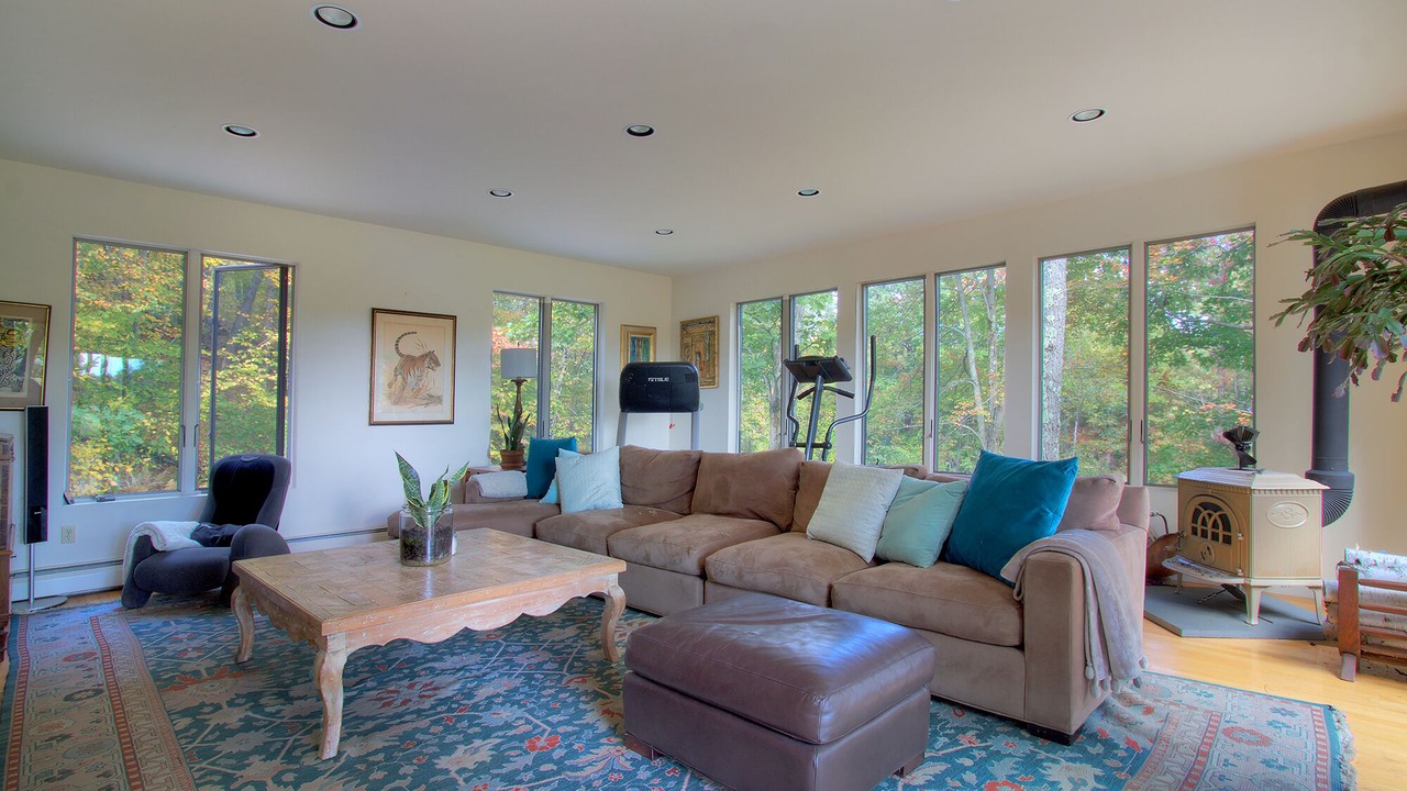 Photo of Bedroom in Hillsdale