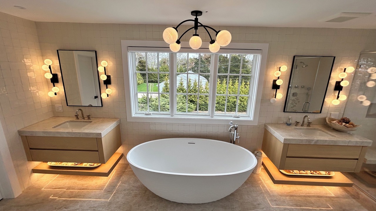 Photo of Bathroom in Shinnecock Hills