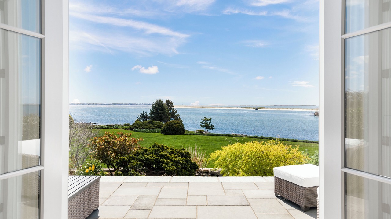 Photo of Patio Balcony in Stonington