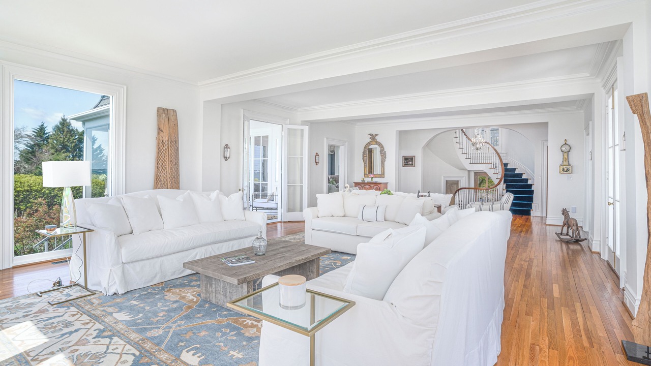 Photo of Livingroom in Stonington
