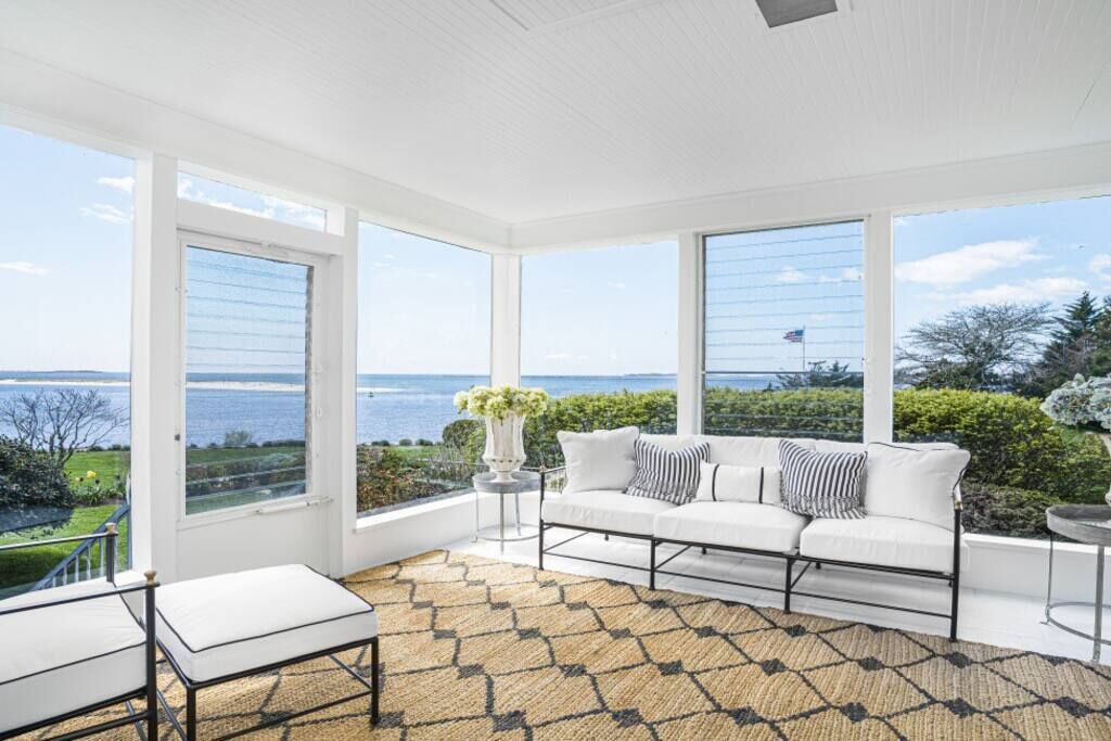 Photo of Livingroom in Stonington