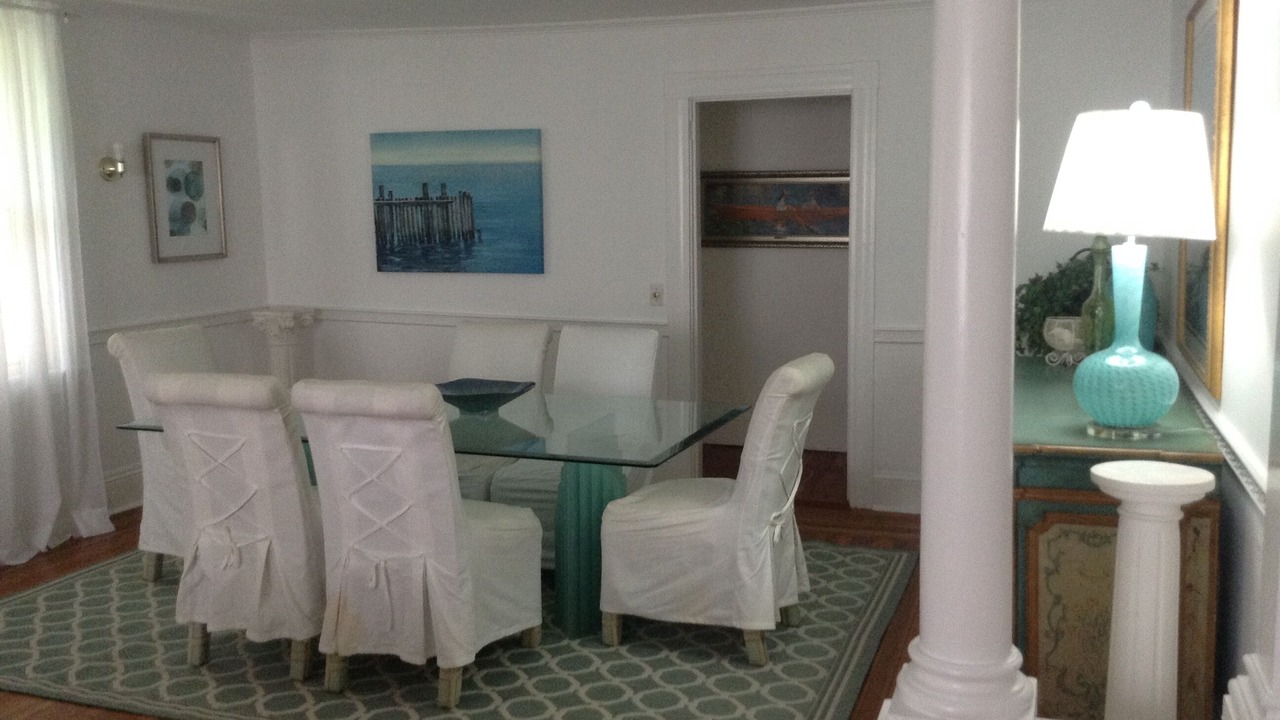 Photo of Bedroom in Off Broadway