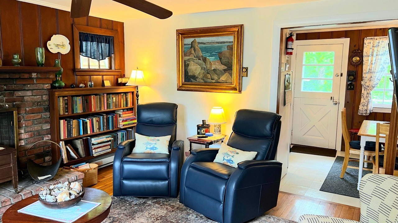 Photo of Livingroom in Tisbury