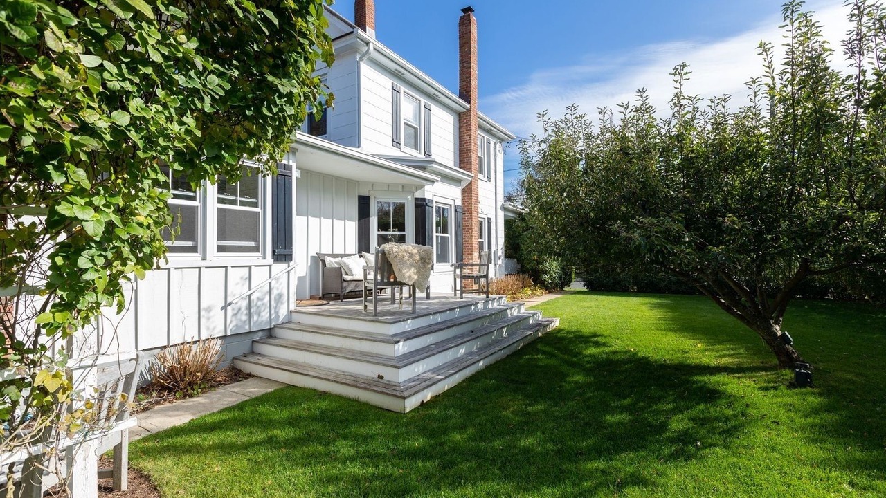 Photo of Patio Balcony in Greenport West