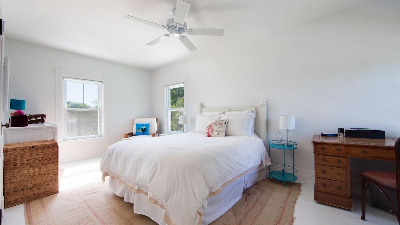 Photo of Bedroom in Greenport West