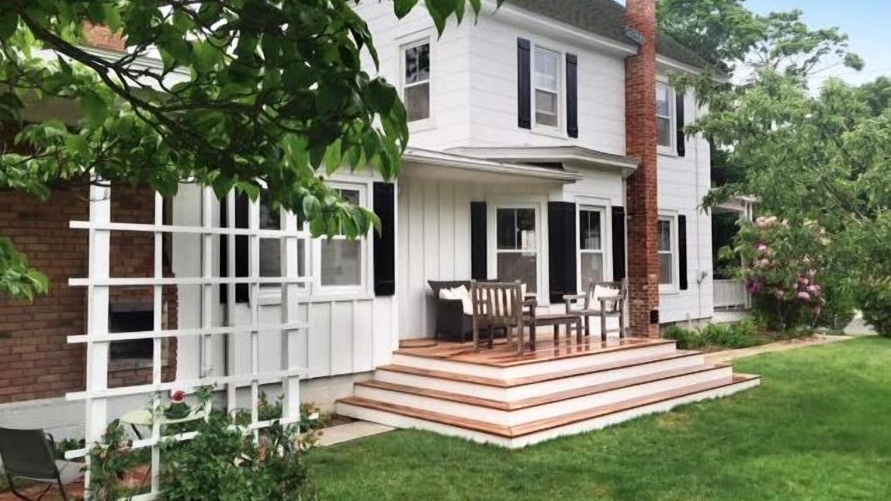 Photo of Patio Balcony in Greenport West