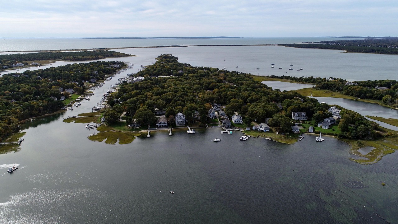 Photo of Others in Seconsett Island
