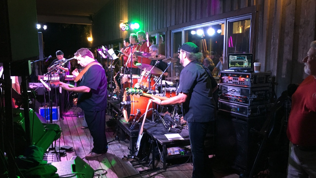 Photo of Others in Valois