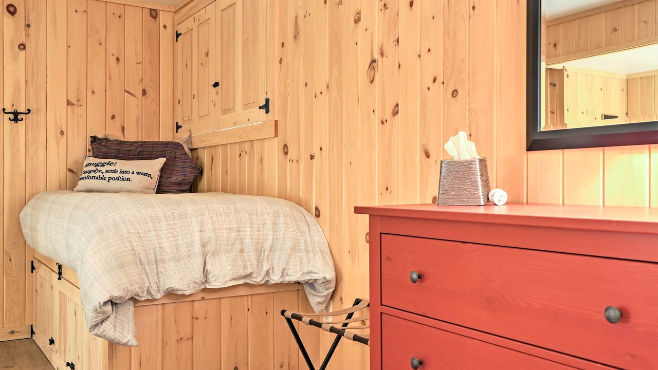 Photo of Bedroom in Becket