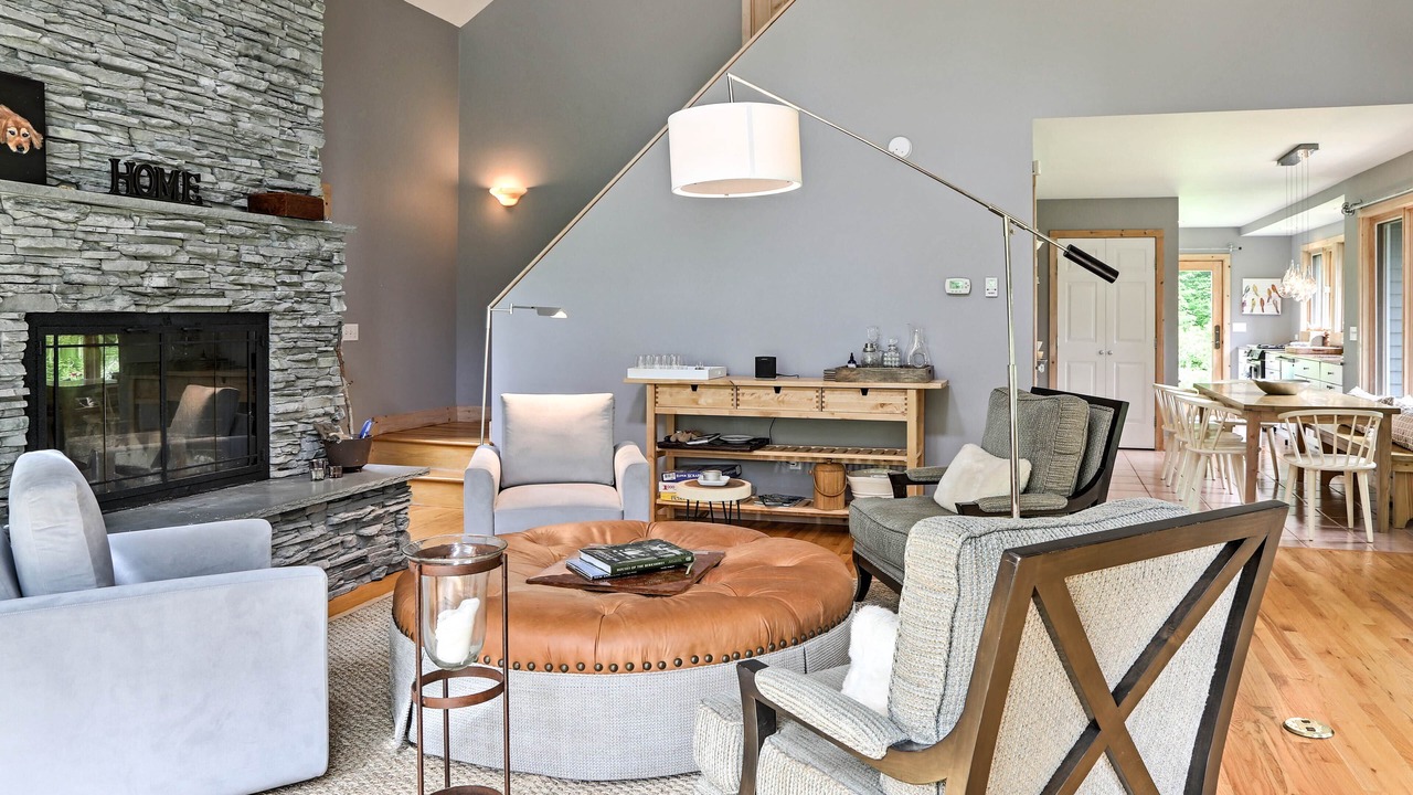 Photo of Livingroom in Becket