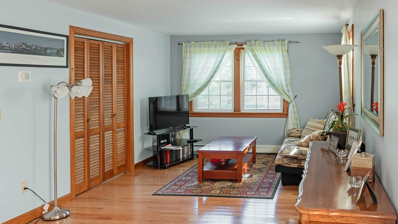 Photo of Livingroom in Barnstable County